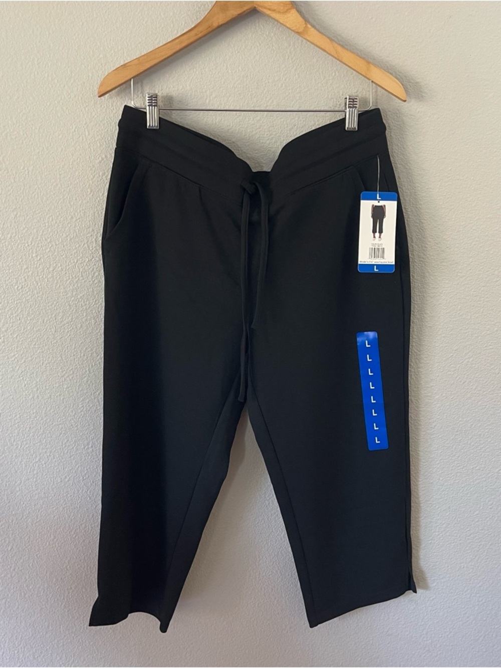 32 Degrees Cool Black Cropped Sweatpants Size L NWT